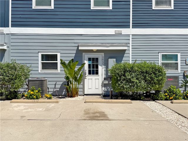 15232 Beach Way Dr, Corpus Christi, TX 78418