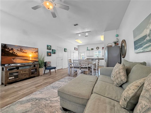 15232 Beach Way Dr, Corpus Christi, TX 78418