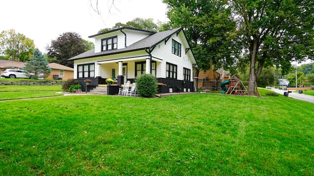 2201 RAYMOND Avenue, Council Bluffs, IA 51503