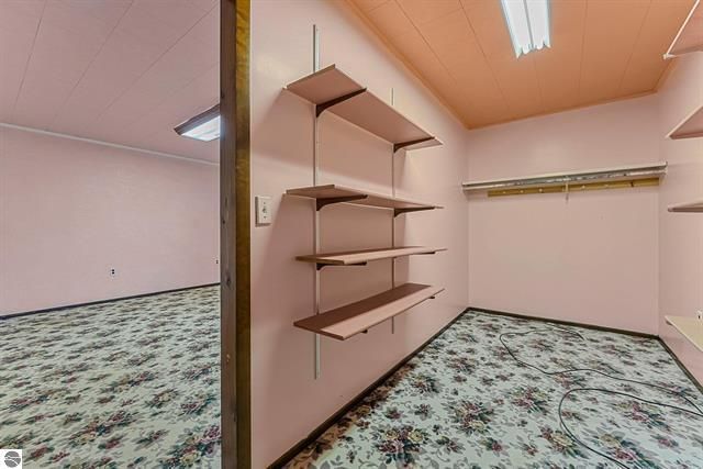 2007 S Lake Mitchell Drive, Cadillac, MI 49601