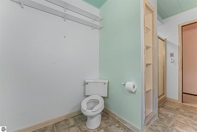 2007 S Lake Mitchell Drive, Cadillac, MI 49601