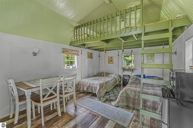 2007 S Lake Mitchell Drive, Cadillac, MI 49601