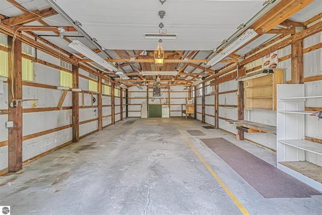 2007 S Lake Mitchell Drive, Cadillac, MI 49601