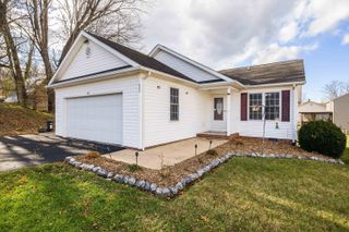 425 S JACKSON AVE, Waynesboro, VA 22980