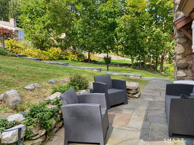 9 Keplers Way, New Fairfield, CT 06812