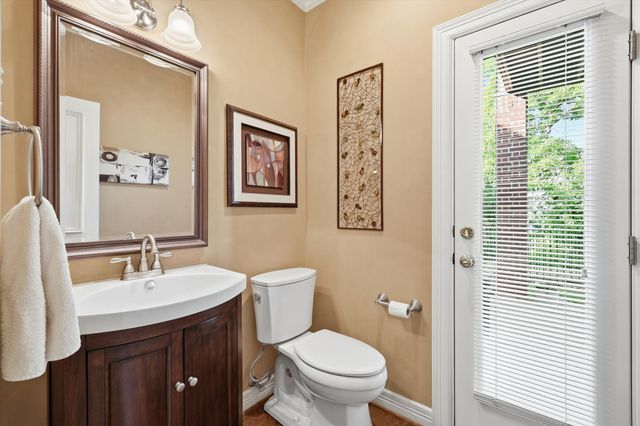 617 Hawthorn Circle, Highland Village, TX 75077