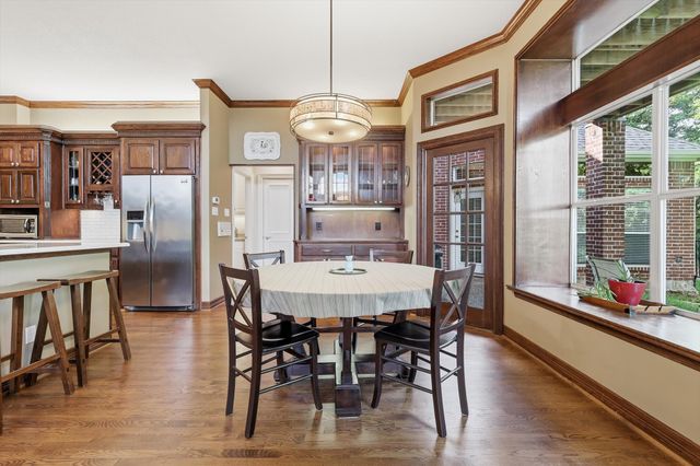 617 Hawthorn Circle, Highland Village, TX 75077