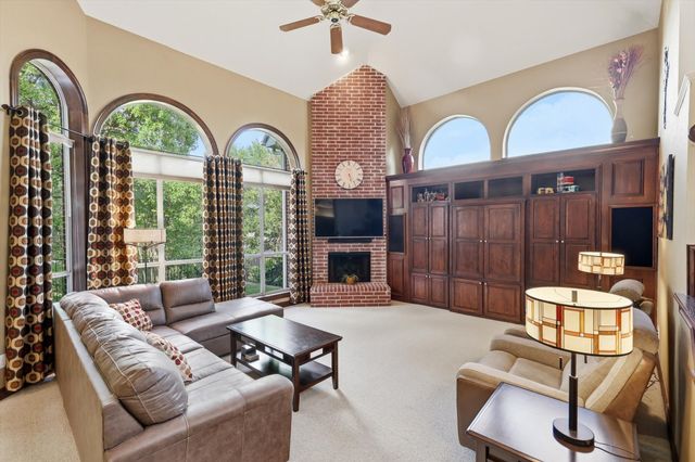 617 Hawthorn Circle, Highland Village, TX 75077