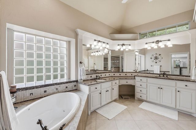 617 Hawthorn Circle, Highland Village, TX 75077