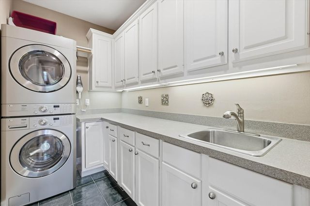 617 Hawthorn Circle, Highland Village, TX 75077