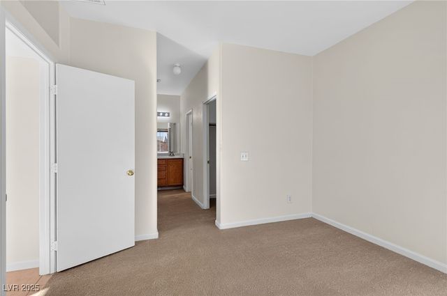 7820 Strong Water Court, Las Vegas, NV 89131