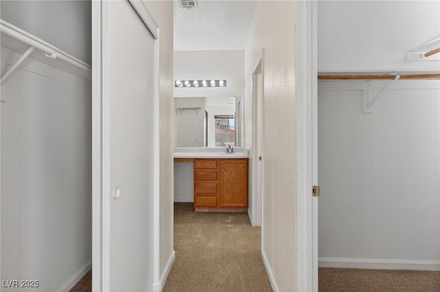 7820 Strong Water Court, Las Vegas, NV 89131