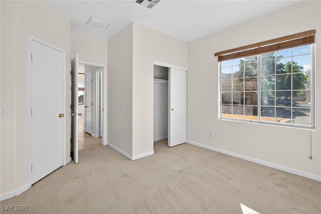 7820 Strong Water Court, Las Vegas, NV 89131