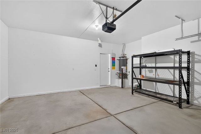 7820 Strong Water Court, Las Vegas, NV 89131