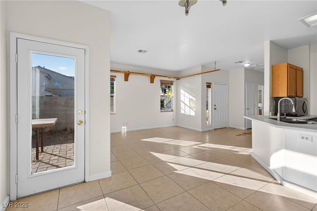 7820 Strong Water Court, Las Vegas, NV 89131