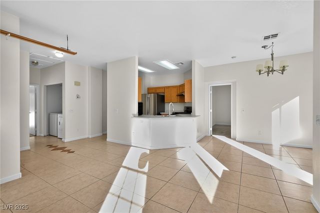 7820 Strong Water Court, Las Vegas, NV 89131