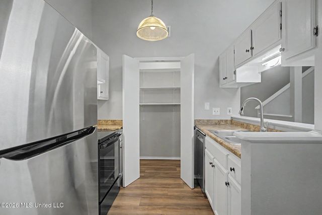1750 James Buchanan Drive, Biloxi, MS 39531