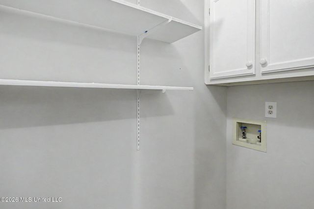 1750 James Buchanan Drive, Biloxi, MS 39531