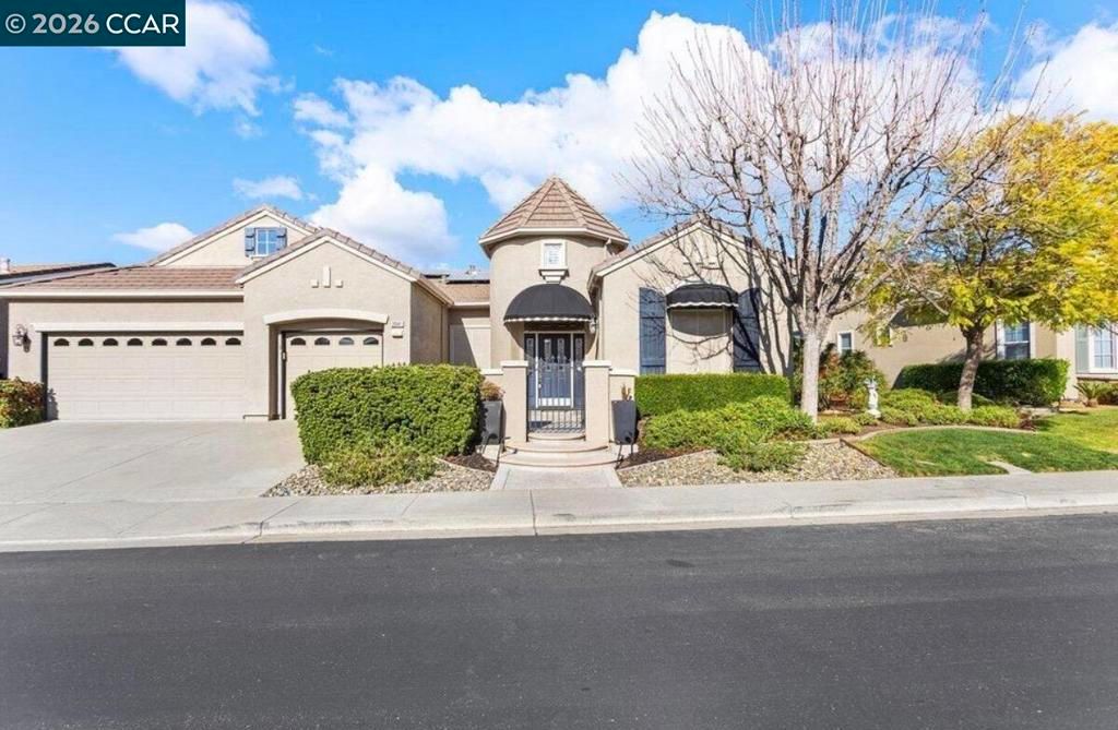 Image 1 of property listing at 2041 2041 Kent Dr, Brentwood, CA 94513