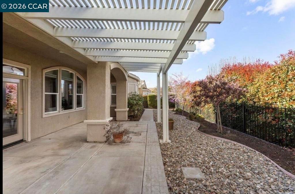 Image 7 of property listing at 2041 2041 Kent Dr, Brentwood, CA 94513