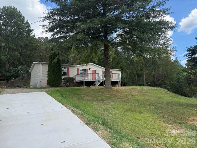 79 Jordan Road, Swannanoa, NC 28778
