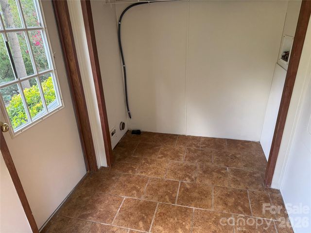 79 Jordan Road, Swannanoa, NC 28778