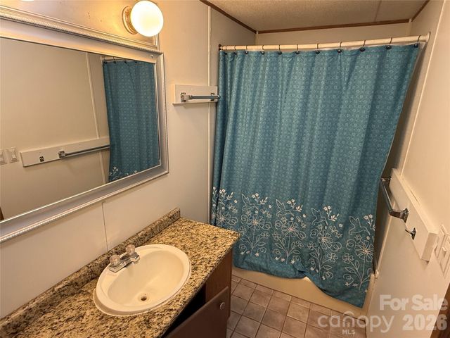 79 Jordan Road, Swannanoa, NC 28778