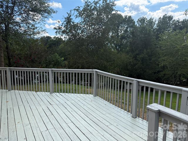 79 Jordan Road, Swannanoa, NC 28778