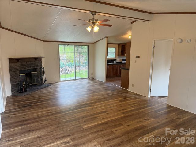 79 Jordan Road, Swannanoa, NC 28778