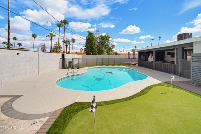 3936 E Desert Cove Avenue, Phoenix, AZ 85028