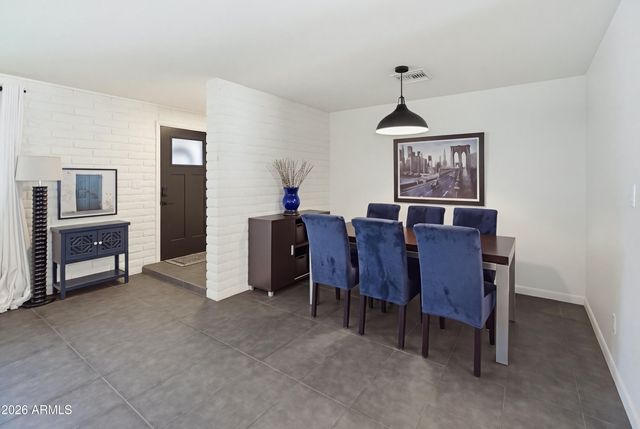 3936 E Desert Cove Avenue, Phoenix, AZ 85028