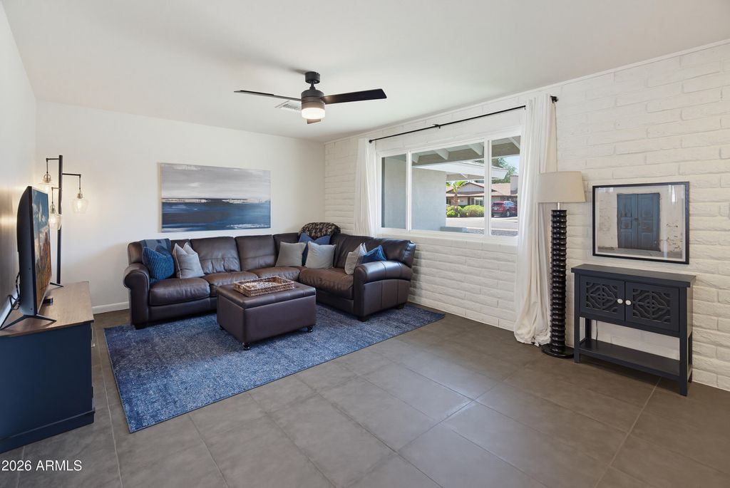 3936 E Desert Cove Avenue, Phoenix, AZ 85028 — photo 5