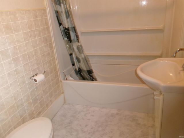 114 W 7th Street, Peru, IN 46970