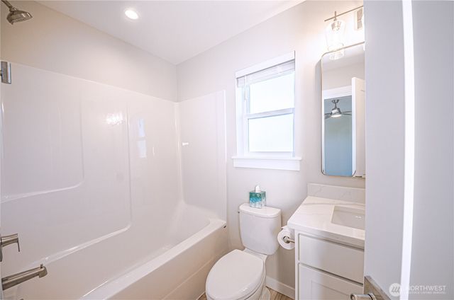 420 Swordfern Court SW, Ocean Shores, WA 98569