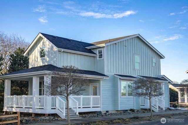 420 Swordfern Court SW, Ocean Shores, WA 98569