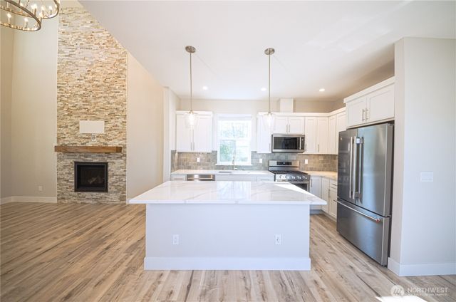 420 Swordfern Court SW, Ocean Shores, WA 98569