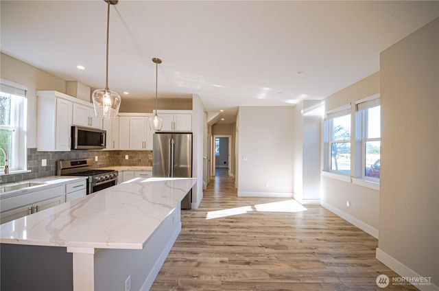 420 Swordfern Court SW, Ocean Shores, WA 98569