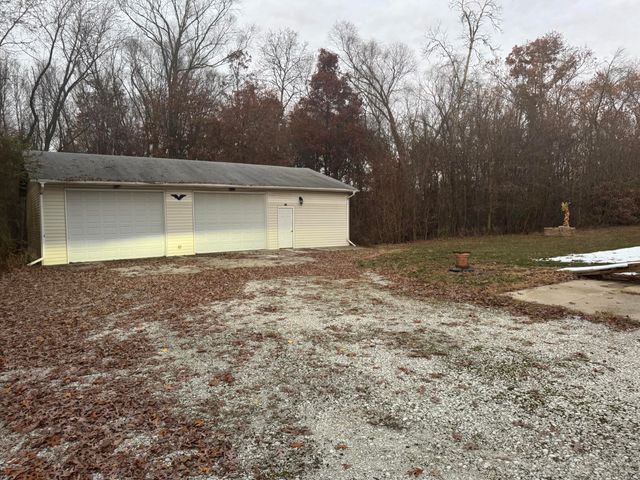 1298 E State Road 10, Wheatfield, IN 46392