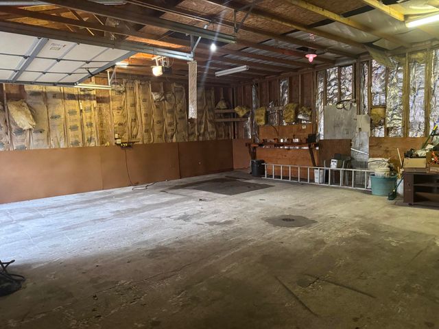 1298 E State Road 10, Wheatfield, IN 46392