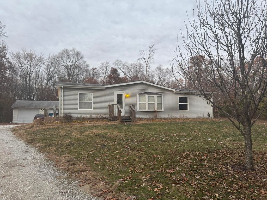 1298 E State Road 10, Wheatfield, IN 46392
