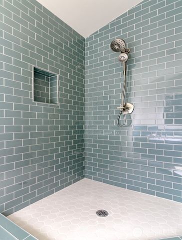 1094 Potlatch Drive, Fox Island, WA 98333