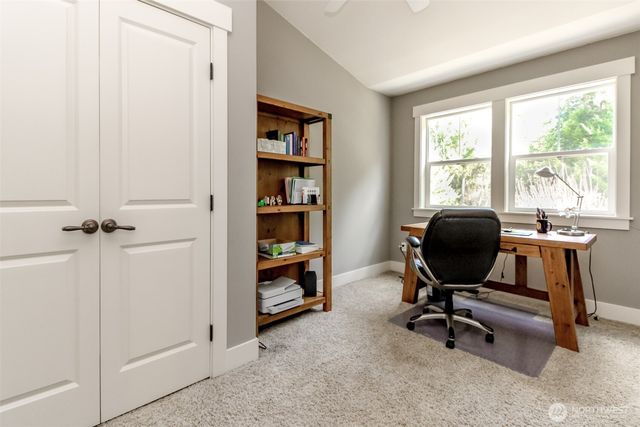 1094 Potlatch Drive, Fox Island, WA 98333