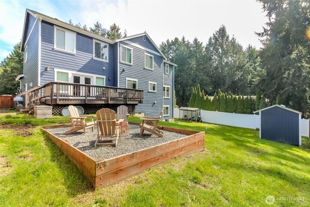 1094 Potlatch Drive, Fox Island, WA 98333