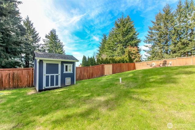 1094 Potlatch Drive, Fox Island, WA 98333