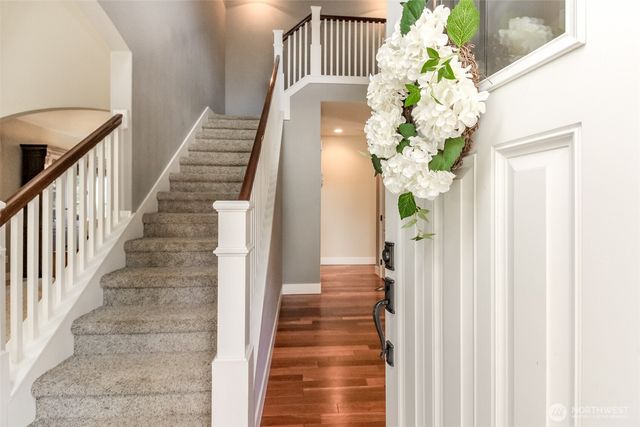 1094 Potlatch Drive, Fox Island, WA 98333