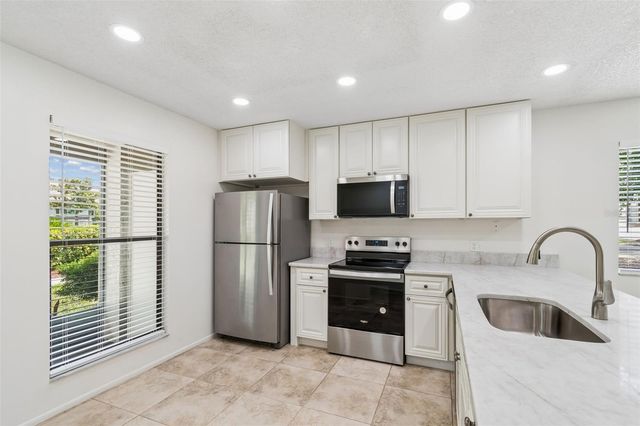 2945 GROVEWOOD BOULEVARD A, Palm Harbor, FL 34683
