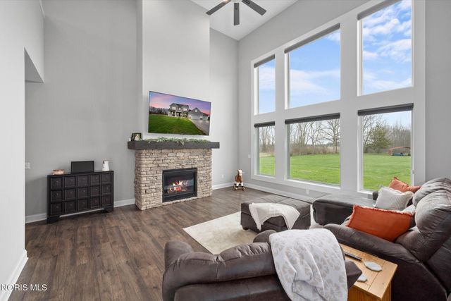 3901 Plumey Road, Northwood, OH 43619