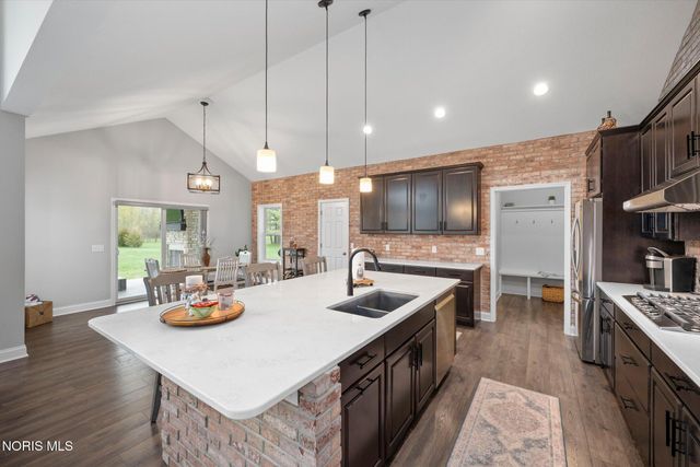3901 Plumey Road, Northwood, OH 43619