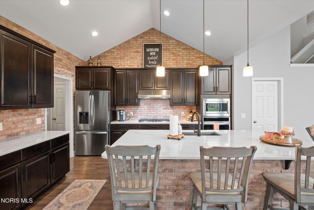 3901 Plumey Road, Northwood, OH 43619