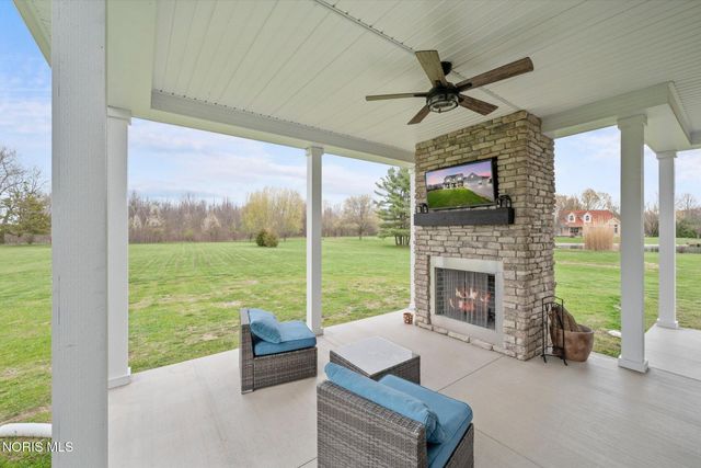 3901 Plumey Road, Northwood, OH 43619